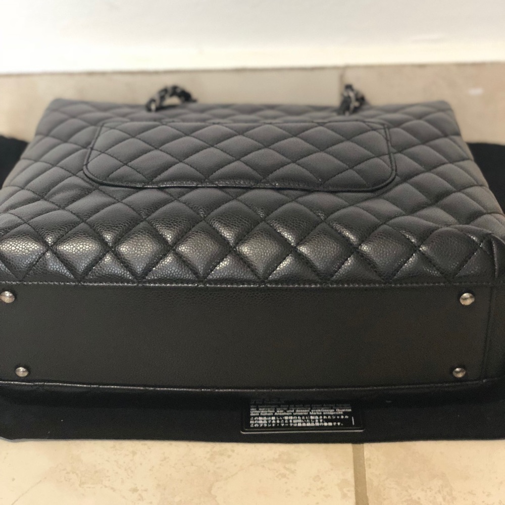 Chanel Large shopping Tote - Picture 2 of 4